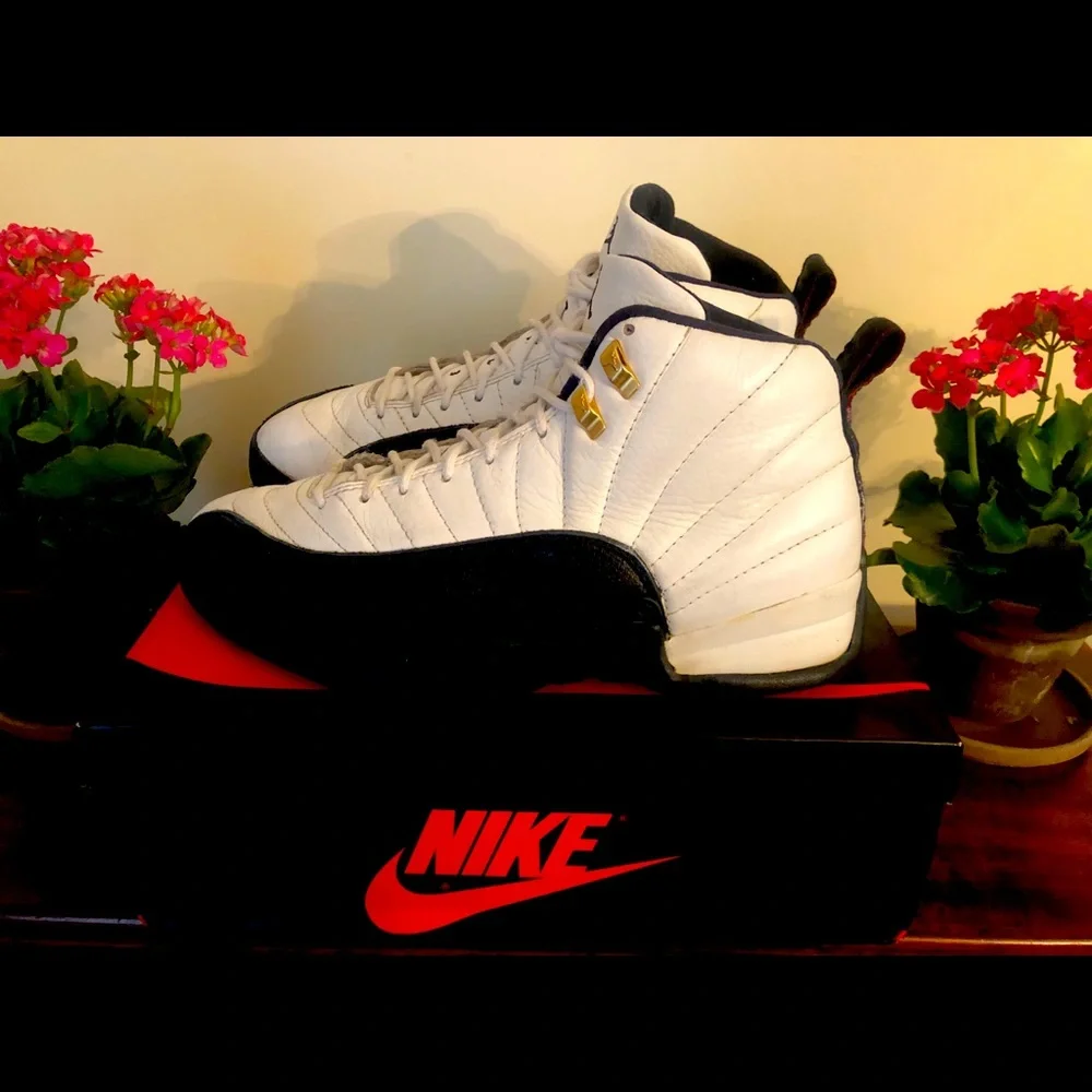 Jordan 12 OG Taxi (1996) Size 12